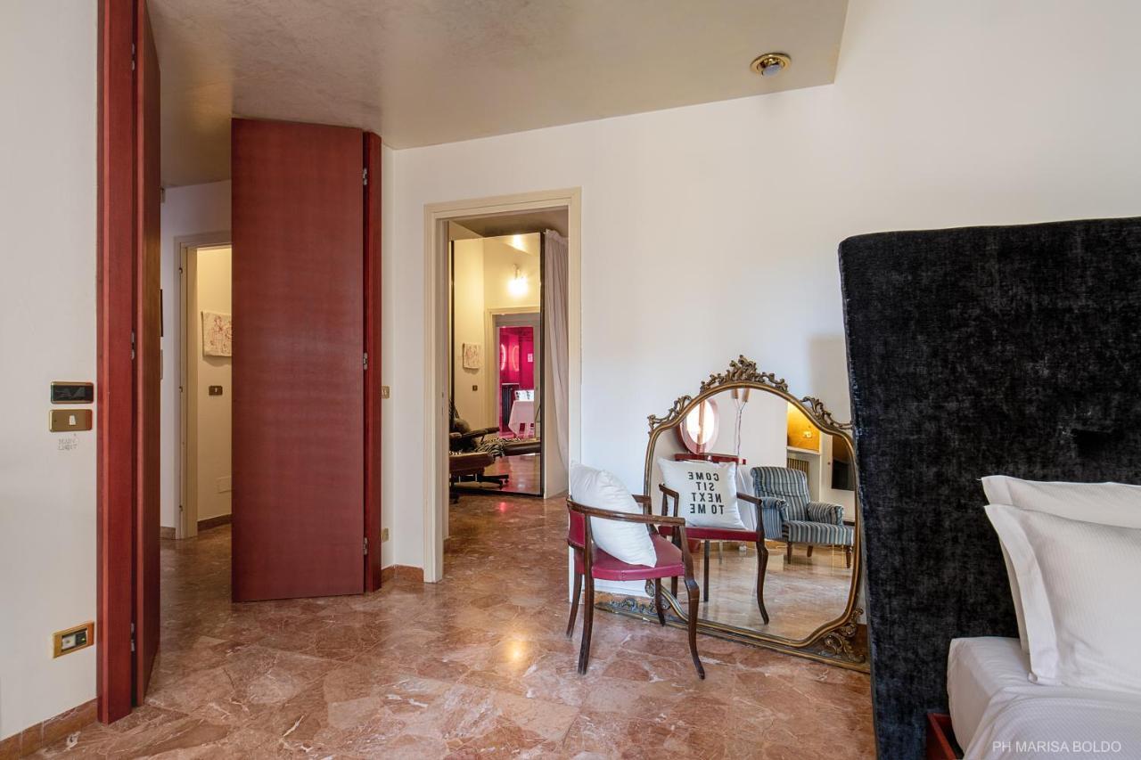 Billie'S Flat Red - Art & Design Apt In Verona Historic Centre Eksteriør bilde