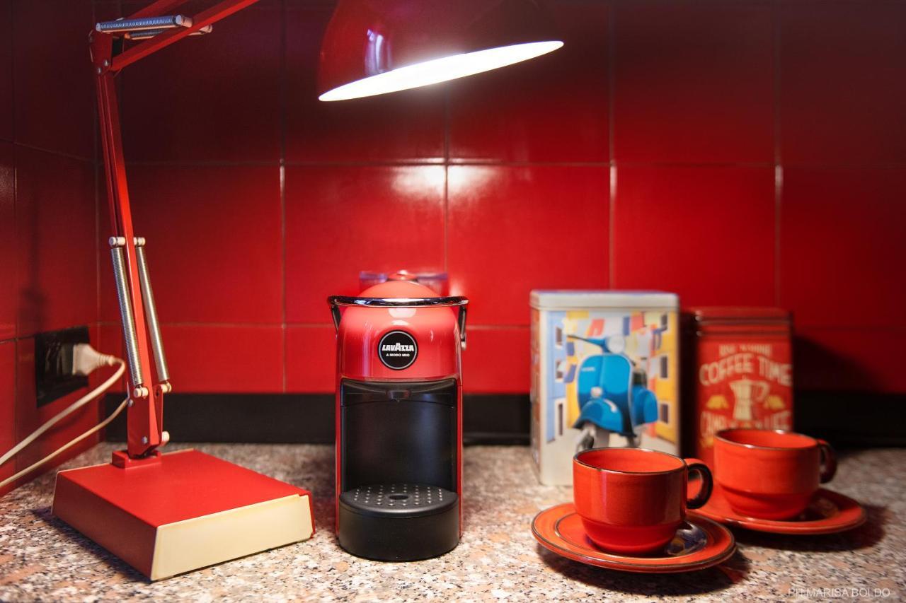 Billie'S Flat Red - Art & Design Apt In Verona Historic Centre Eksteriør bilde