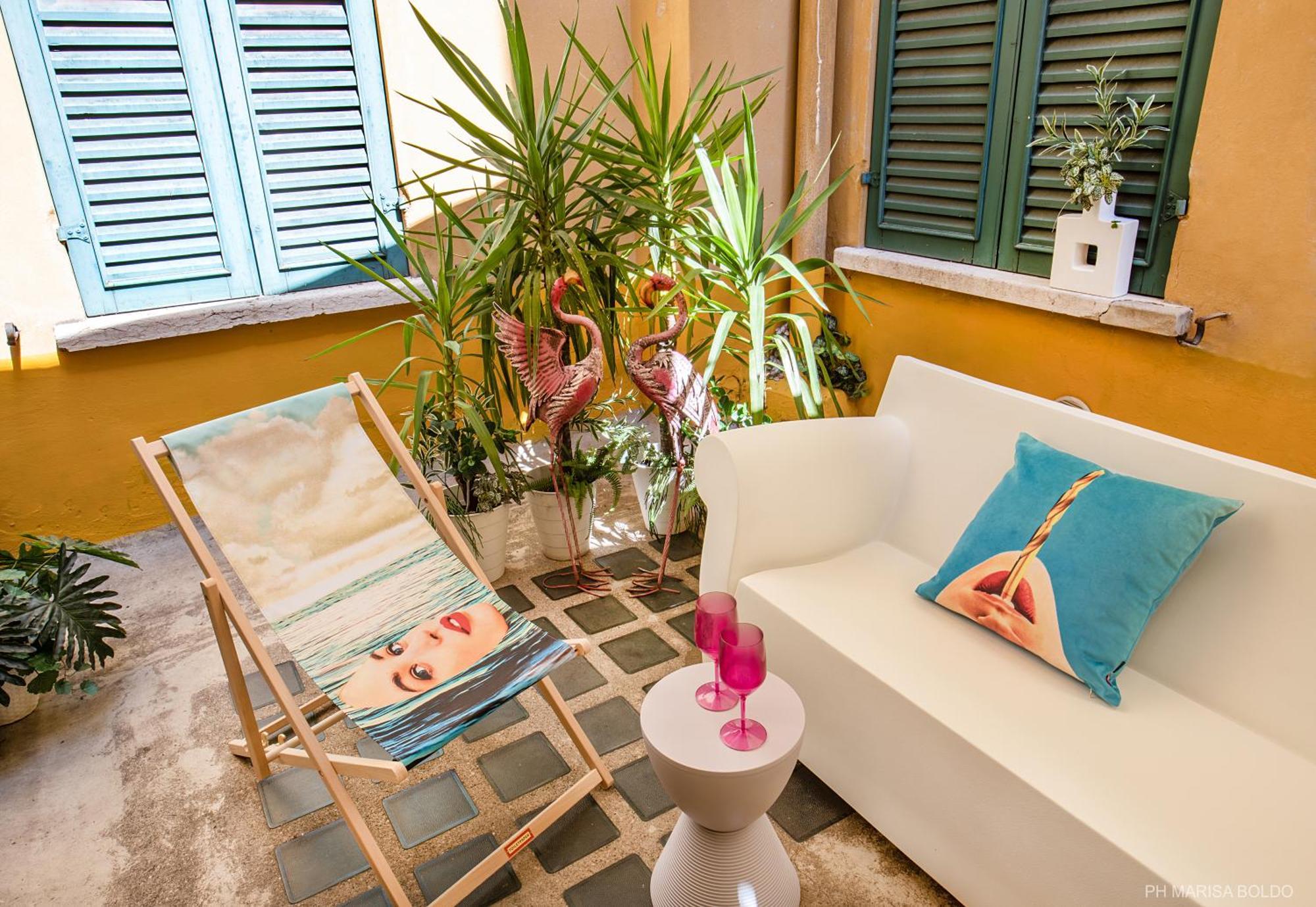 Billie'S Flat Red - Art & Design Apt In Verona Historic Centre Eksteriør bilde